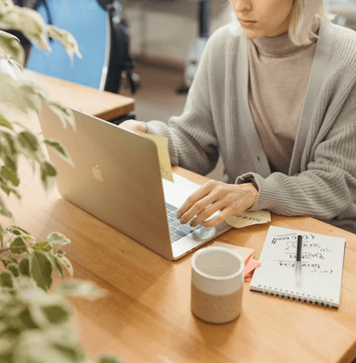 Quantelis GPT illustration de l'équipe de soutien